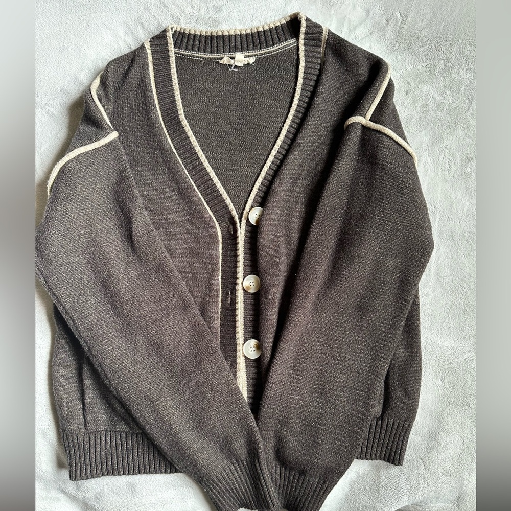 Button up sweater women’s